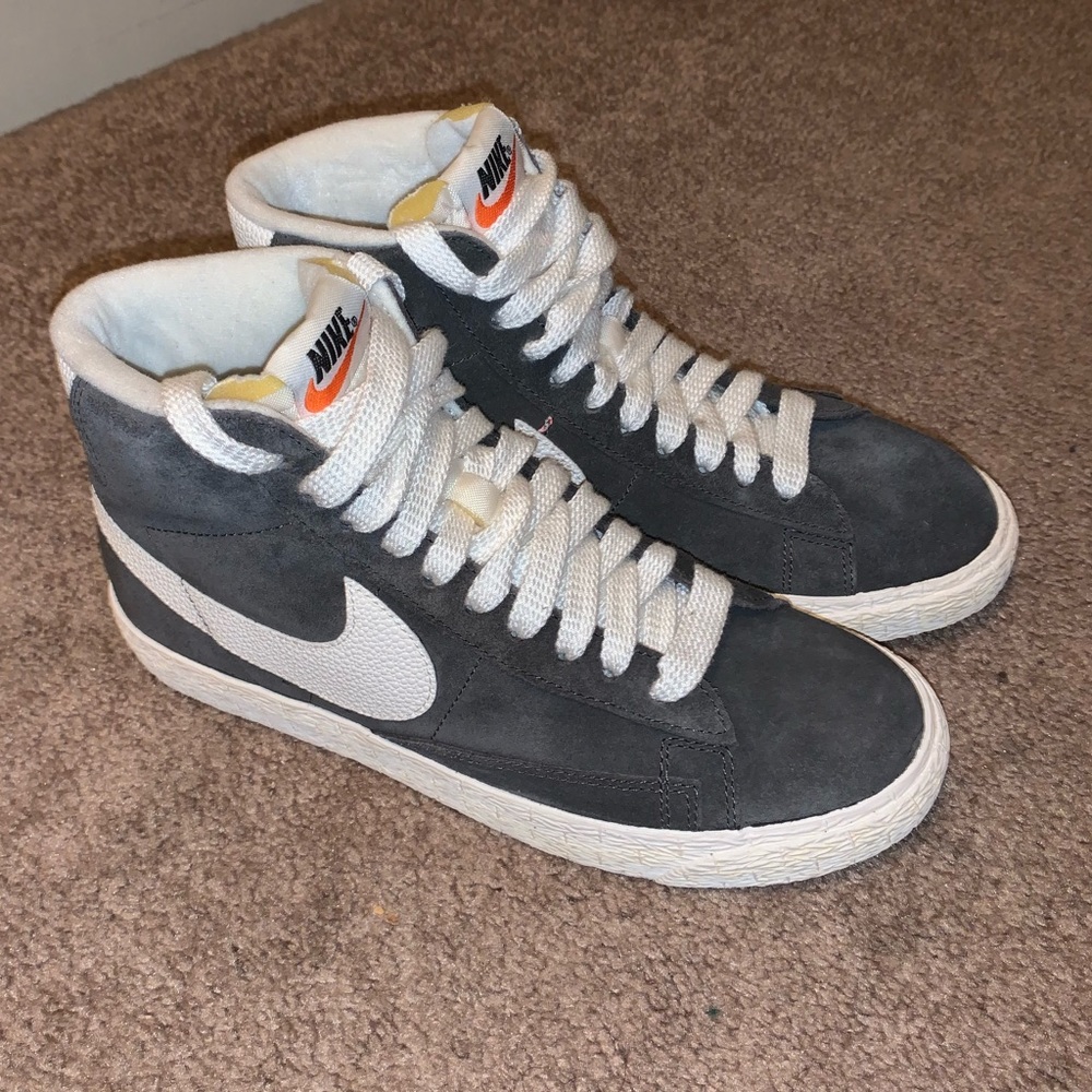 Nike Blazer Mid Grey size 6